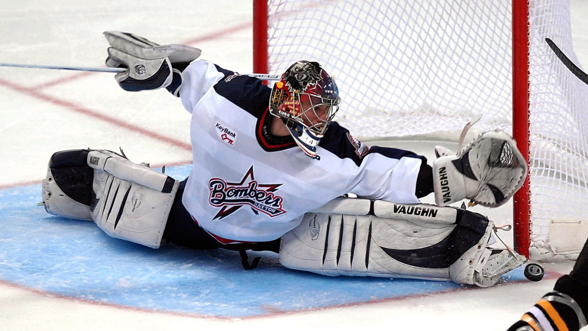 著名篮球专家评出今年联盟表现最抢眼的年轻球员，最年轻的篮球mvp